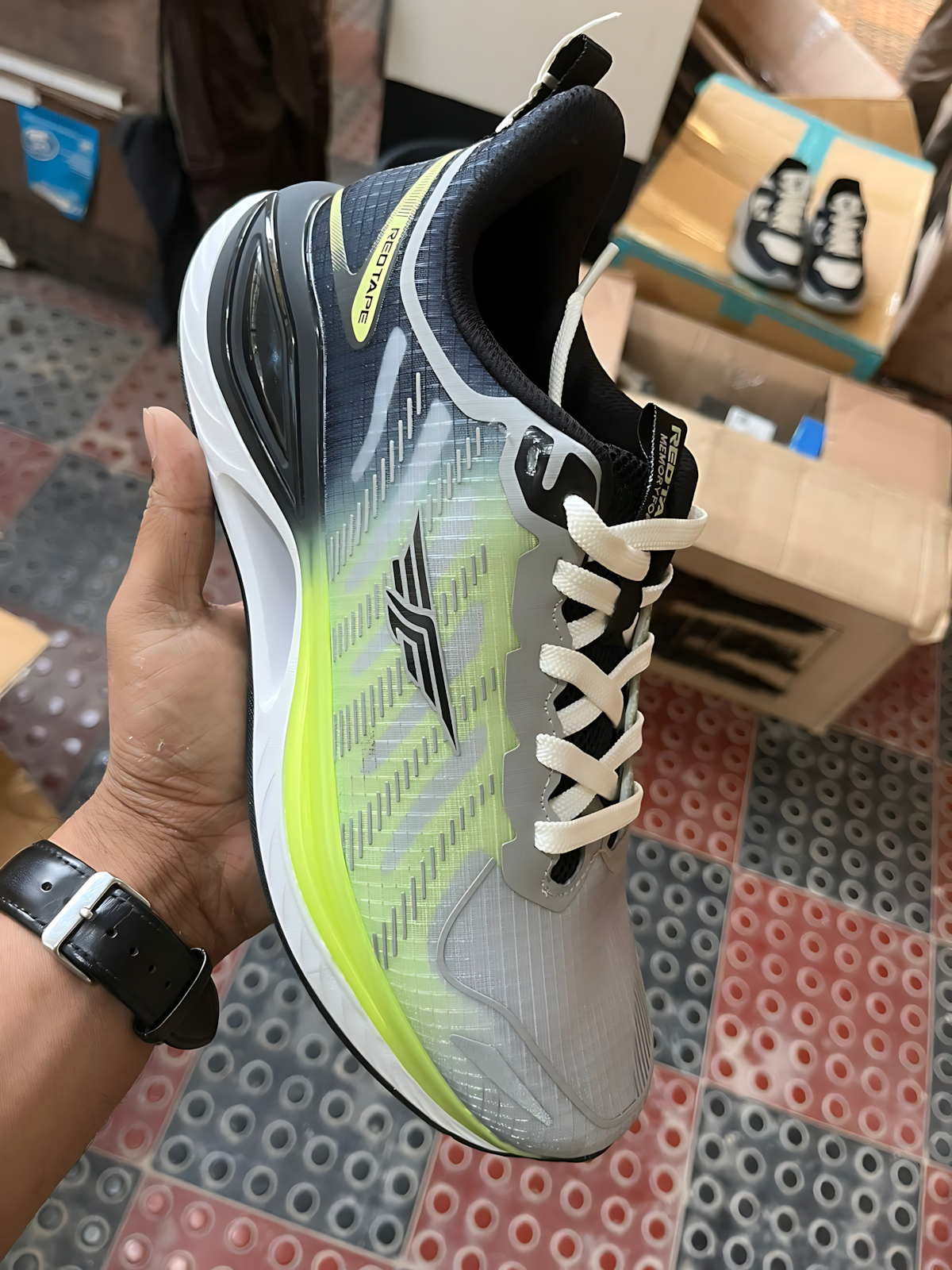 Stylish Athletic Sneakers for Men - Lime Green