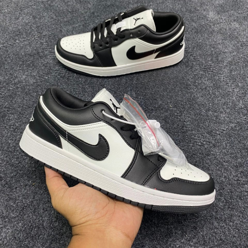 Air Jordaan 1 Low - Panda Black & White
