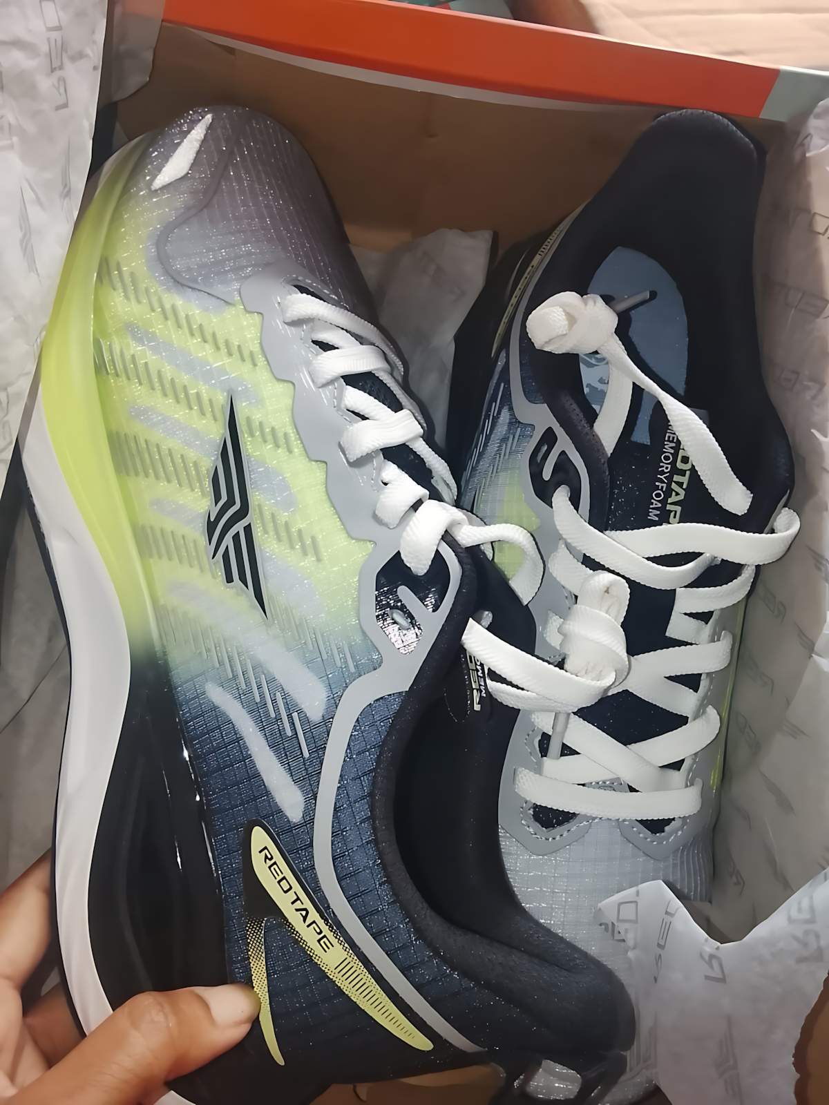 Stylish Athletic Sneakers for Men - Lime Green