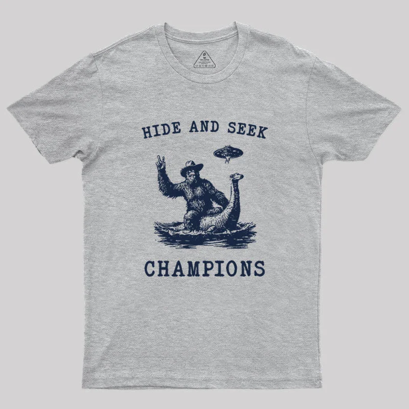 Hide And Seek Ufo Retro Bigfoot Riding Dinosaur Geek T-Shirt Sporty Women's Athleisure 