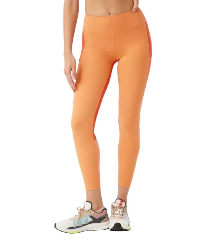 Zoom 7/8 Legging In Sunstone/paprika/peach Preppy Women's College