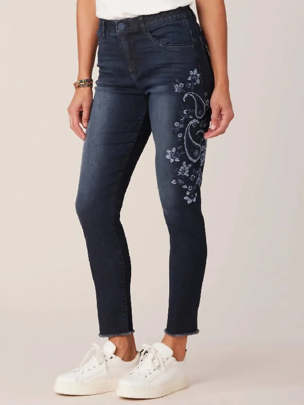 "ab"solution Ankle Skimmer Jeans In Black Classic Women's Tweed
