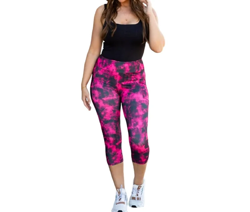 Capri Leggings With Pockets In Pink And Black Tie Dye Geometric