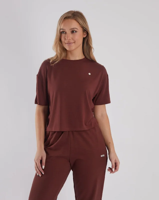 Evie Tee Auburn Rust Scandinavian