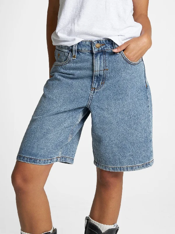 Jordan Short - Weathered Blue Relaxed Women's 