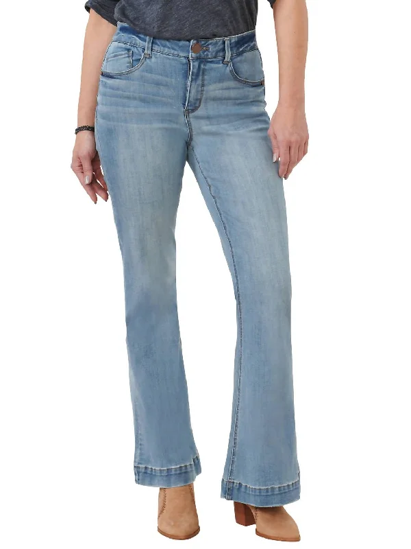 Artisanal Retro Flared Jeans In Light Blue Sharp Women's Italian